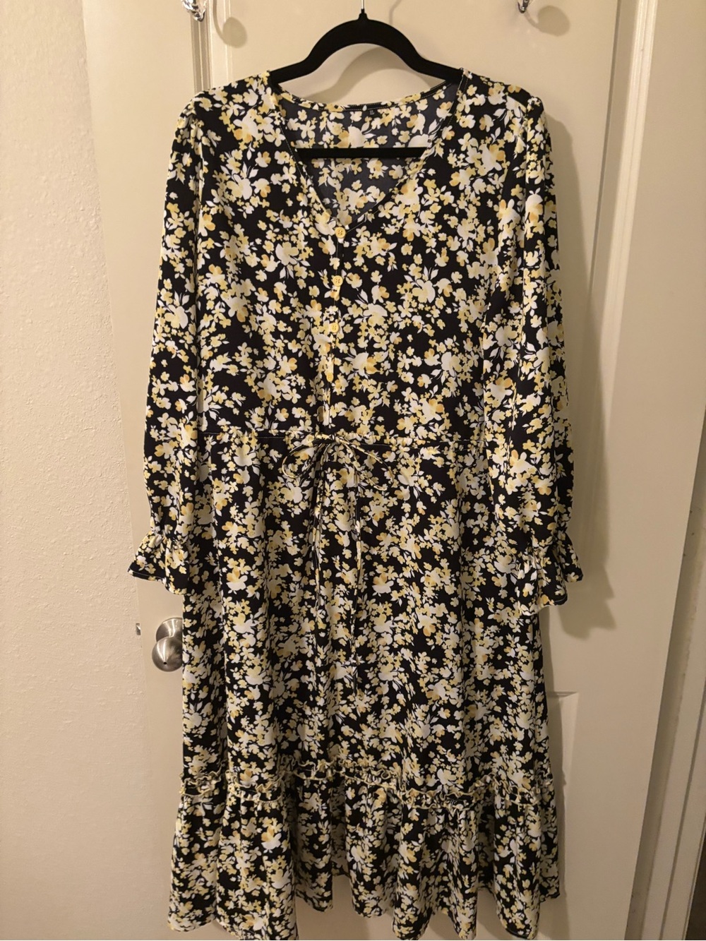 Black Maxi Dress with Yellow & White Floral Print XL Moody Fall Business Modest